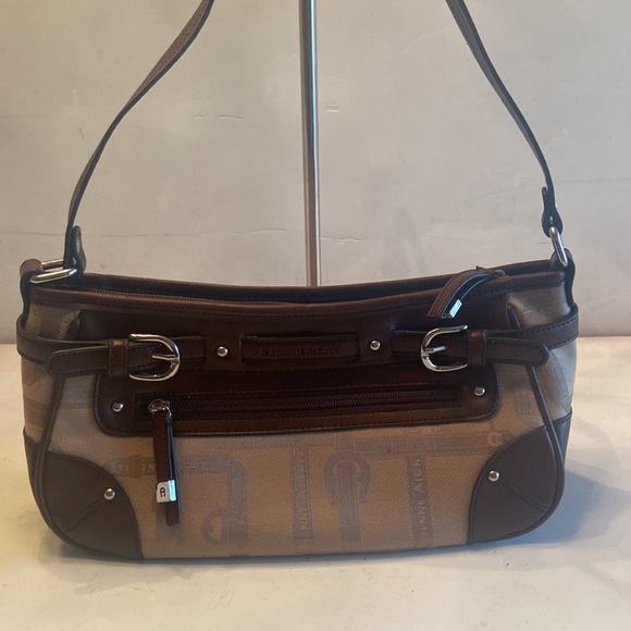 Etienne Aigner brown tan 90’s Y2K east west shoulder bag silver tone hardware - Picture 16 of 16